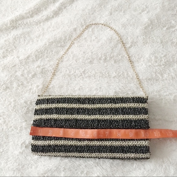 3/$30 Vintage Metallic Gold + Black Clutch/Purse - Picture 4 of 6